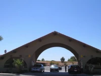 Willow Inn & Suites 