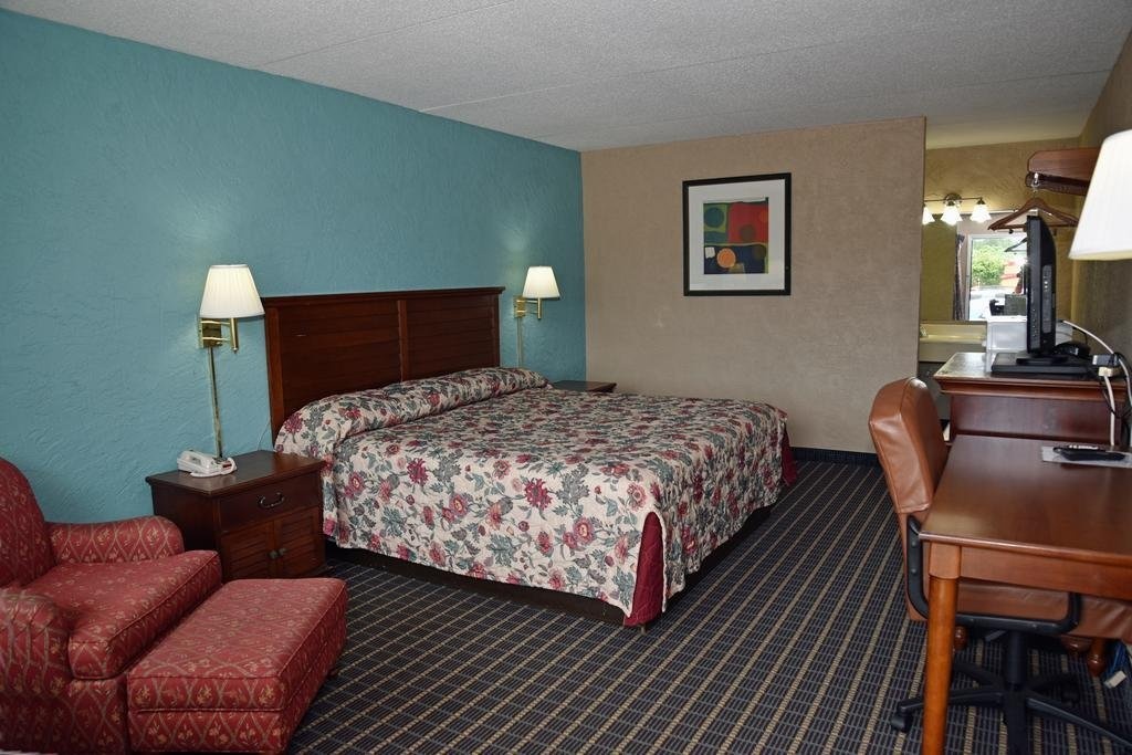 Bonifay Inn 