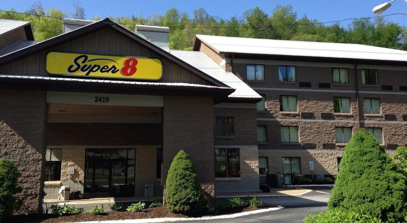 Super 8 - Boone 