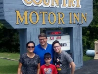 Mountain Country Motor Inn 