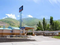 Howard Johnson Inn - Brigham City 
