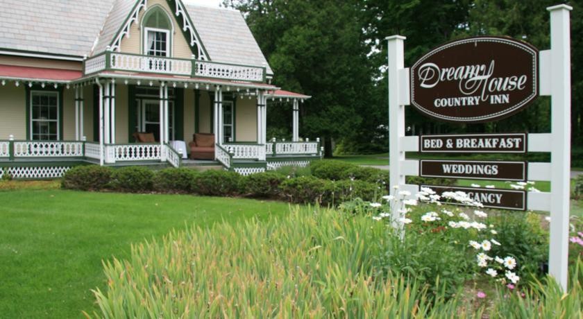 DreamHouse Country Inn