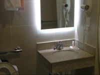 Howard Johnson Inn Brooklyn 