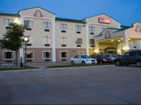 Quality Suites Hotel Burleson - Six Flags over Texas 