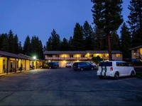 Charm Motel & Suites 2*