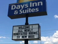 Days Inn & Suites Cambridge 