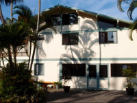 Hale-Hoola B & B
