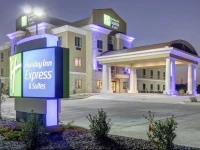Holiday Inn Express Carrizo Springs 