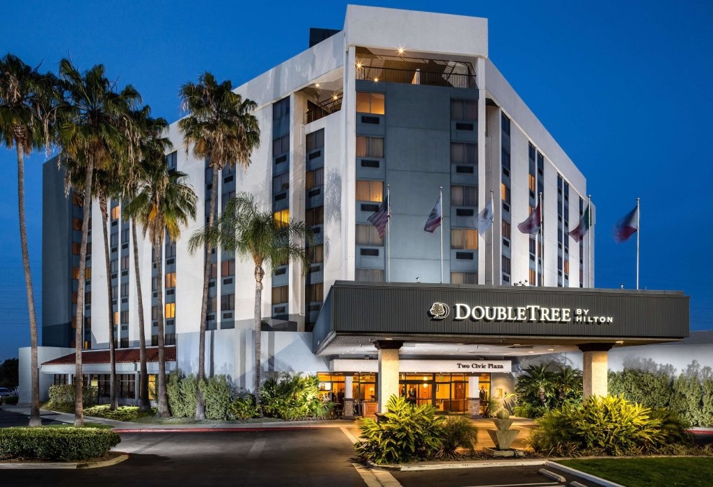 DoubleTree by Hilton Carson 