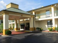 Baymont Inn & Suites Cave City 