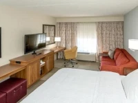Hampton Inn & Suites Cazenovia, NY 