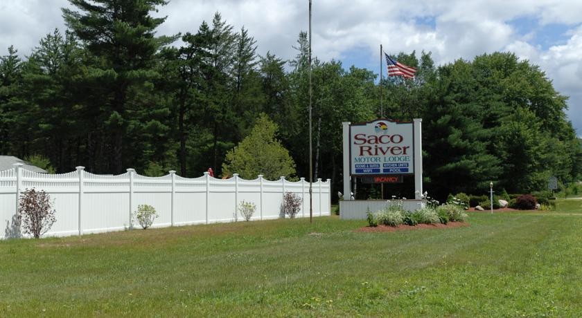 Saco River Motor Lodge & Suites 