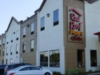 Red Roof Plus & Suites Chattanooga - Downtown 