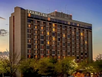 DoubleTree by Hilton Hotel St. Louis - Chesterfield 