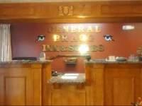 General Bragg Inn & Suites 