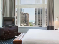 Kimpton Burnham Hotel 