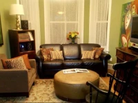 Chicago Guest House on Newport 