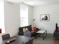 N Southport Apartment 