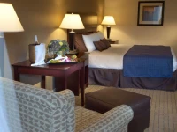 Nichols Village Hotel and Spa 