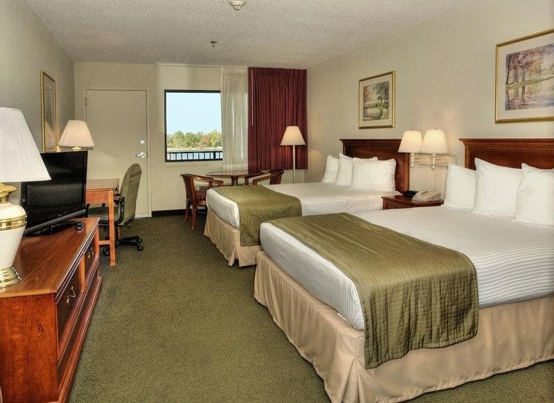 Magnuson Hotel on the Lake Clarksville 
