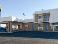 Motel 6 - Clinton 