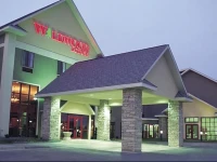 Wildwood Lodge & Suites 