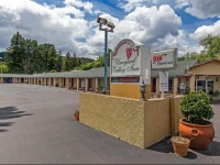 Vineyard Valley Inn 3*