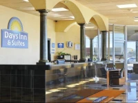 Days Inn & Suites Clovis 