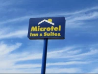Microtel Inn & Suites by Wyndham Colfax 