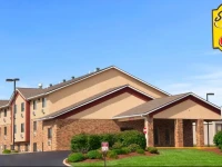 Super 8 Collinsville St. Louis 