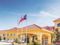 La Quinta Inn & Suites Conroe 