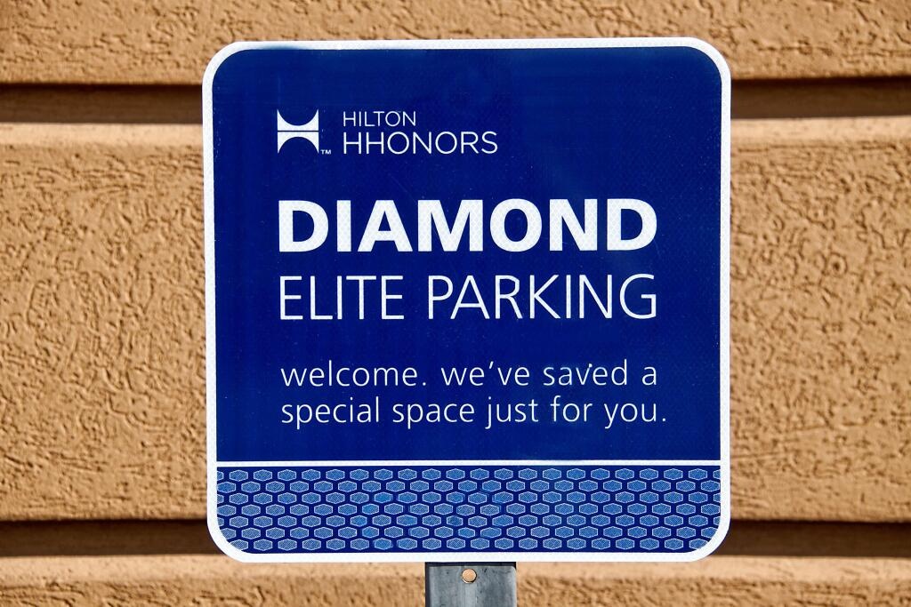 Hampton Inn Cookeville 3*