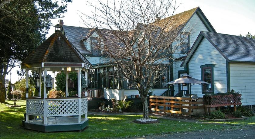 The Old Tower House Bed & Breakfast 