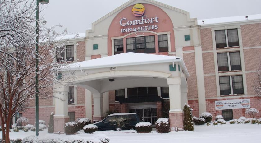 Comfort Inn & Suites Cornelius 