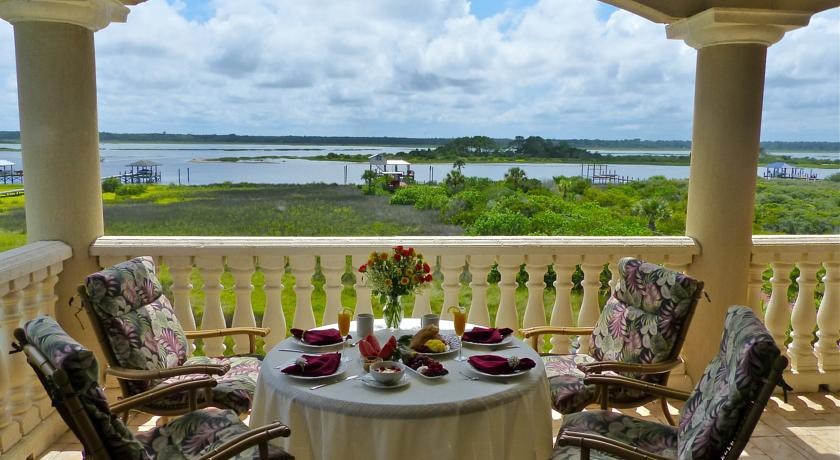 Pearl of the Sea Luxury Bed & Breakfast 