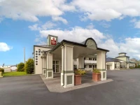 Best Western PLUS Northwoods Inn 