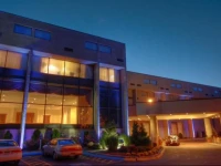 Radisson Hotel Cromwell 