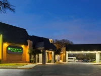 Wyndham Garden Dallas North 