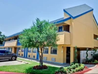 Knights Inn Market Center 
