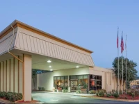 Baymont Inn & Suites Dalton 2*