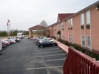 Dawson Village Inn 
