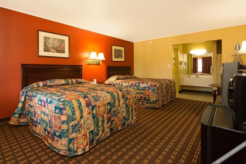 Palace Motel 