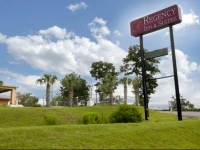 Regency Inn and Suites Defuniak Springs 
