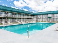Red Roof Inn & Suites - Dekalb 