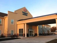 Heritage Place Hotel and Suites 