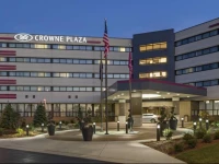 Crowne Plaza Lansing West 