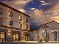 Ramada Grand Dakota Lodge & Conference Center 