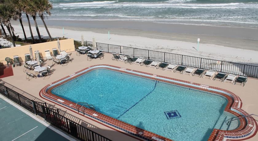 Grand Prix Motel Beach Front 
