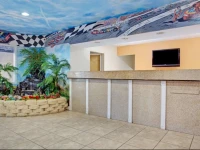 Super 8 Daytona Beach 3*