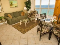 Pelican Beach 1811 Apartment 